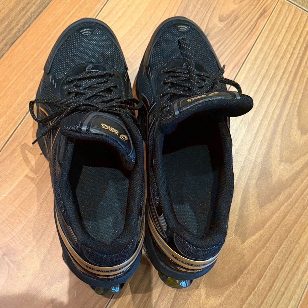 ASICS Men's Black and Gold Athletic Shoes - Picture 4 of 10